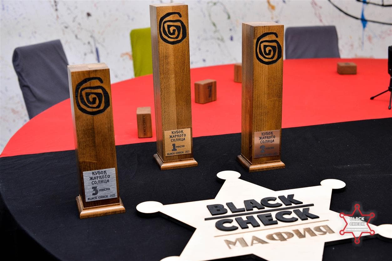 Black Check — главное фото